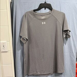 Under Armour Men's Striped Gray Tee XL short sleeve